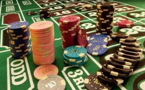 VIP Roulette betting options and payout table displayed on mayong77 login